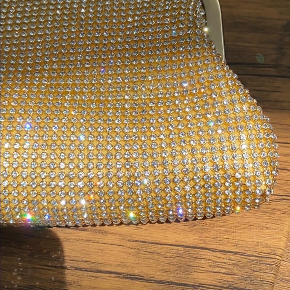 💐NWT Sparkling Gold Ribbon Rhinestone Clutch - Picture 2 of 6